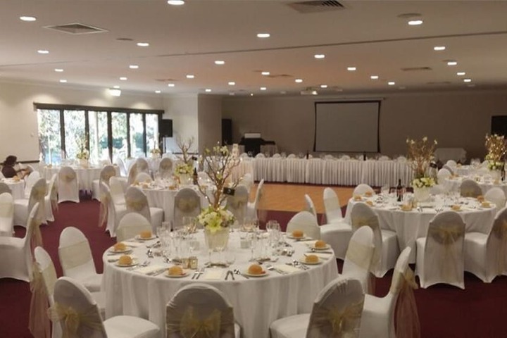 Ballroom/Hall 65 of 84