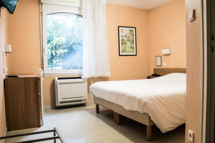 Room 9 of 56