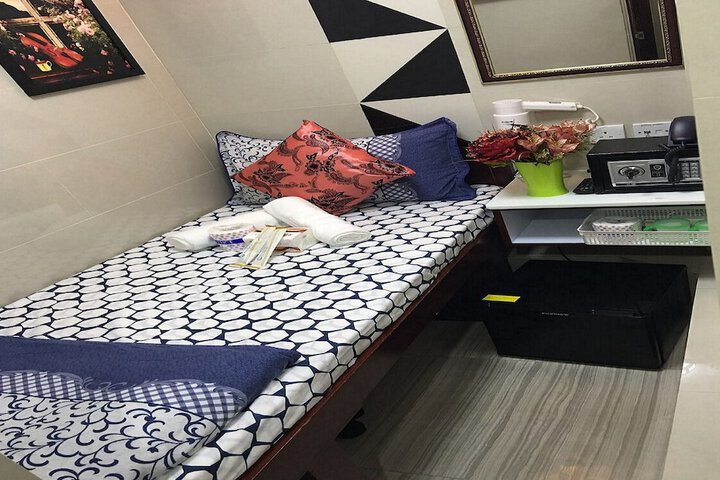 Room 13 of 48