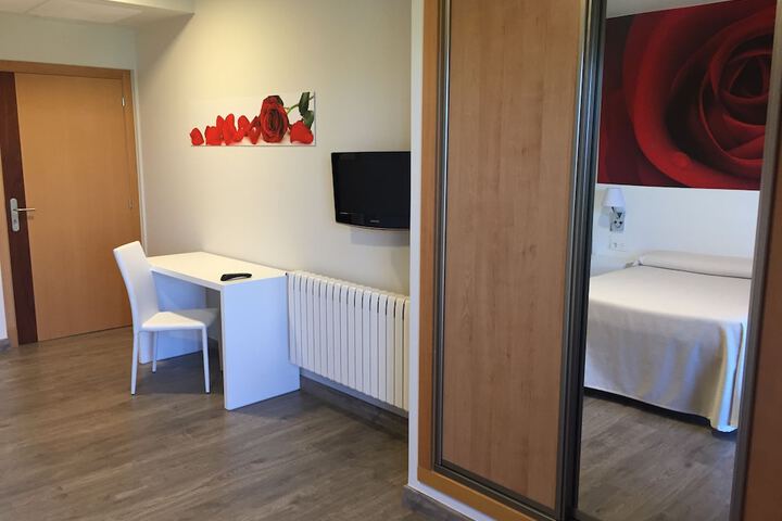 Room 7 of 25