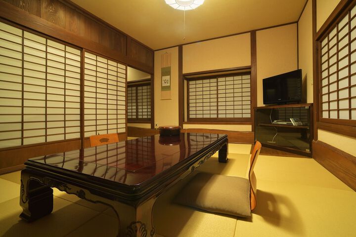 Room 13 of 73