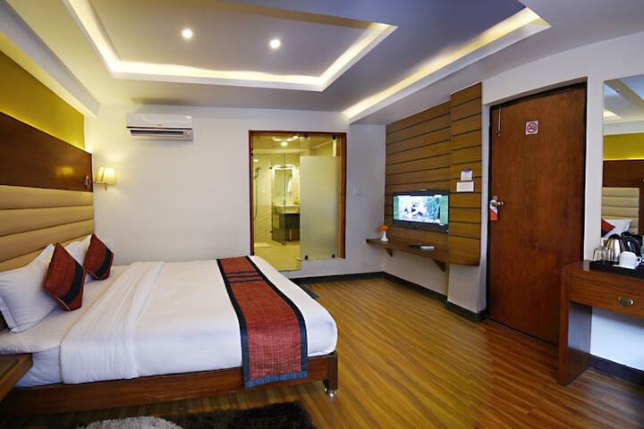 Room 81 of 339