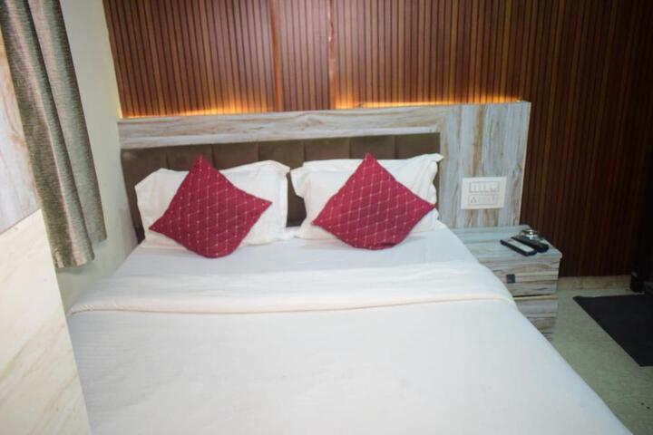 Hotel Vinayak Shree