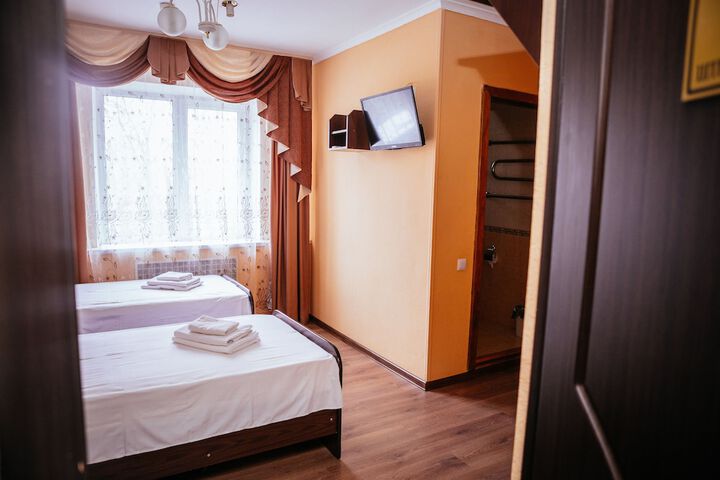 Room 9 of 40