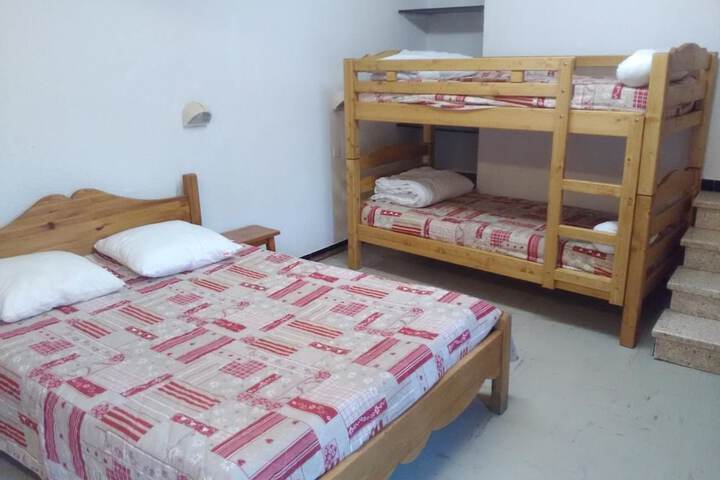Room 2 of 50
