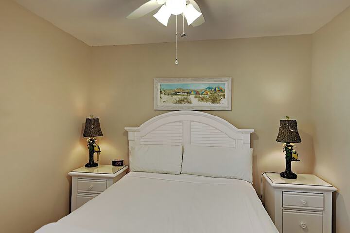Room 6 of 71
