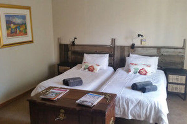 Room 14 of 27