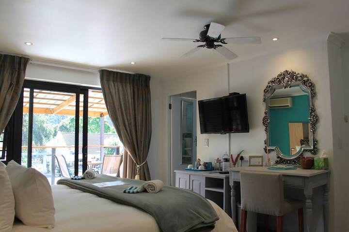 Room 7 of 53