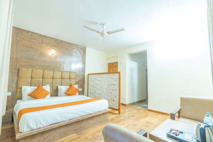 Room 5 of 31