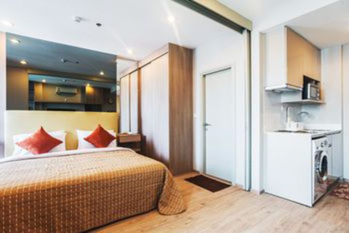 Room 9 of 24