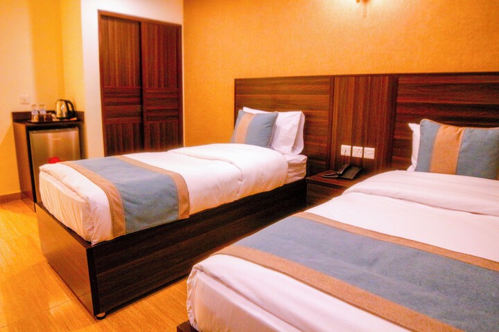 Room 12 of 14