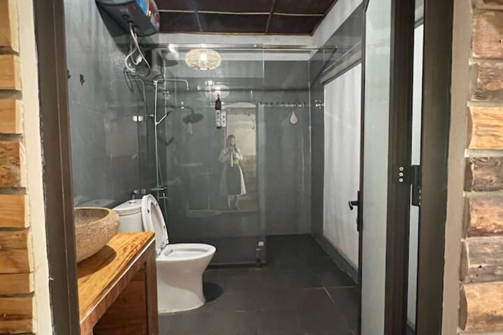 Room 26 of 48