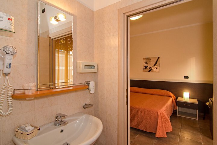 Room 45 of 67