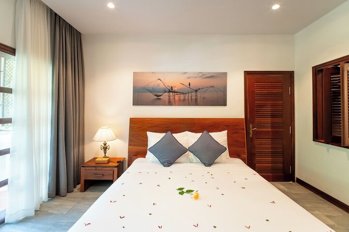 Room 15 of 252