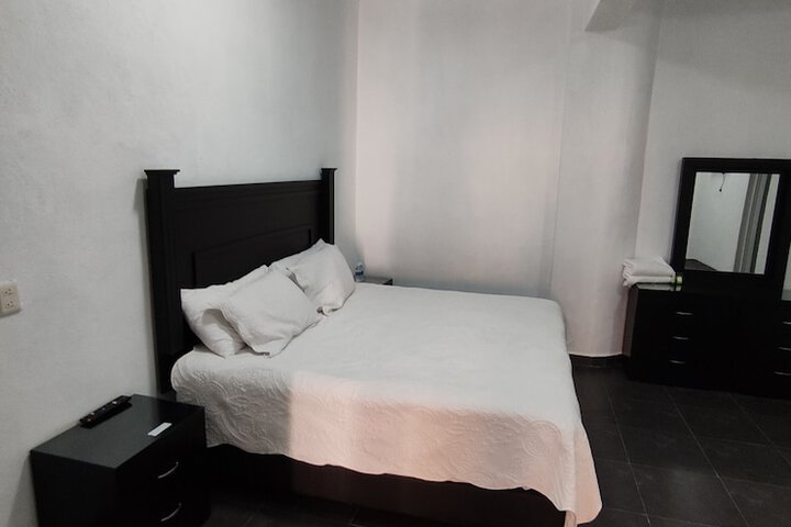 Room 6 of 22