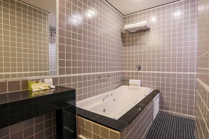 Bath Amenities