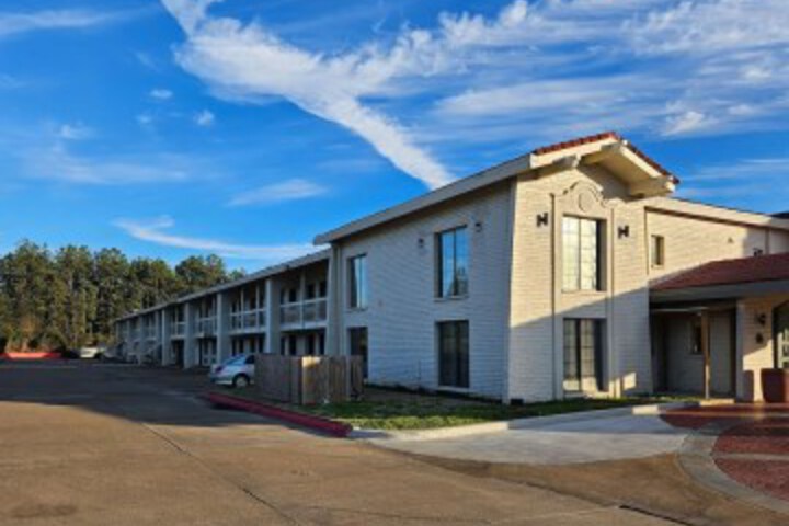 Hotel 18 of 19