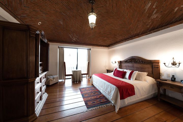 Room 4 of 54