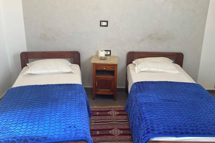 Room 7 of 42