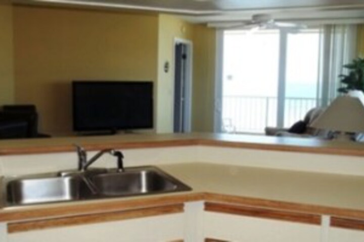 Room 9 of 25