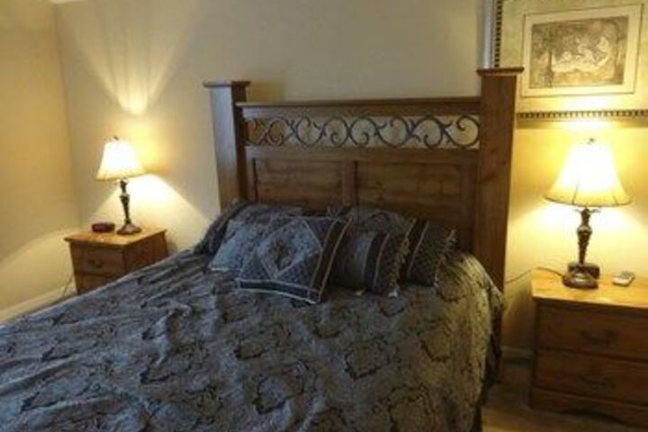 Room 21 of 77