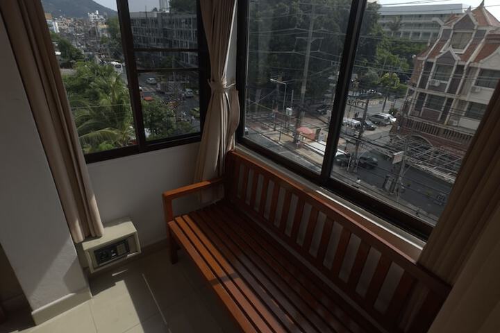 Room 22 of 31