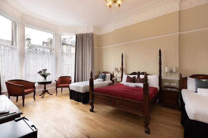 Room 43 of 74