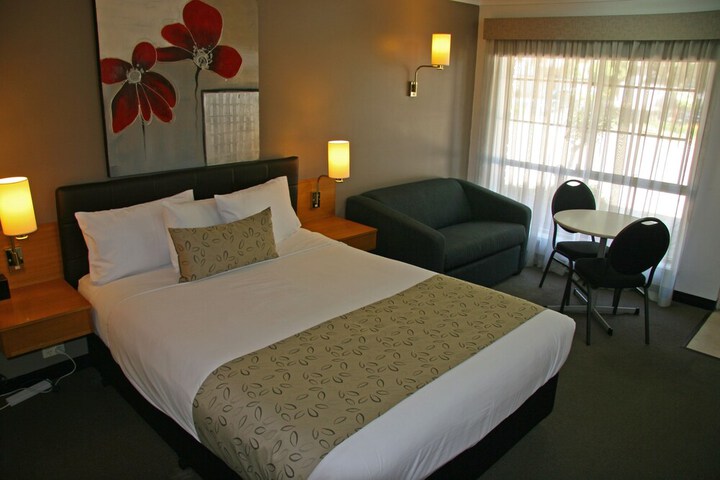Room 8 of 29
