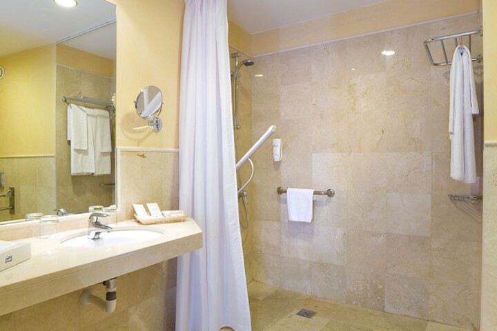 Clean Restrooms