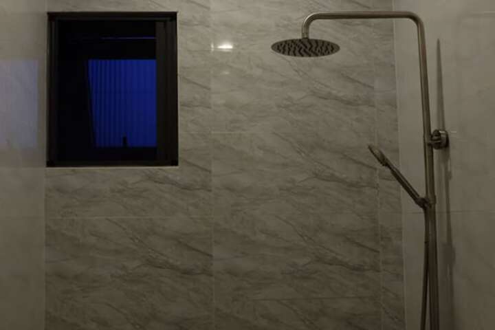 Room 15 of 21