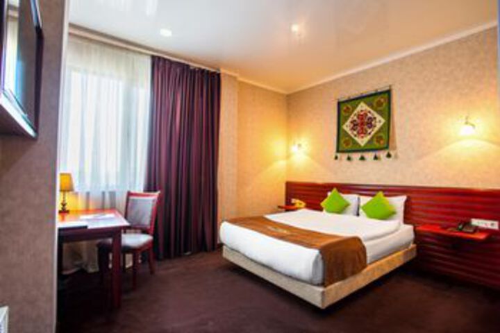 Room 17 of 29