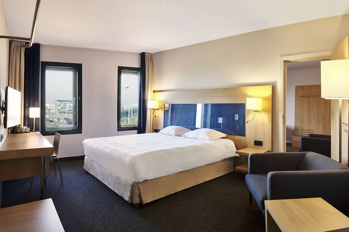 Room 9 of 116