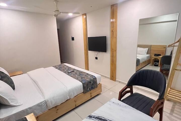 Room 10 of 50