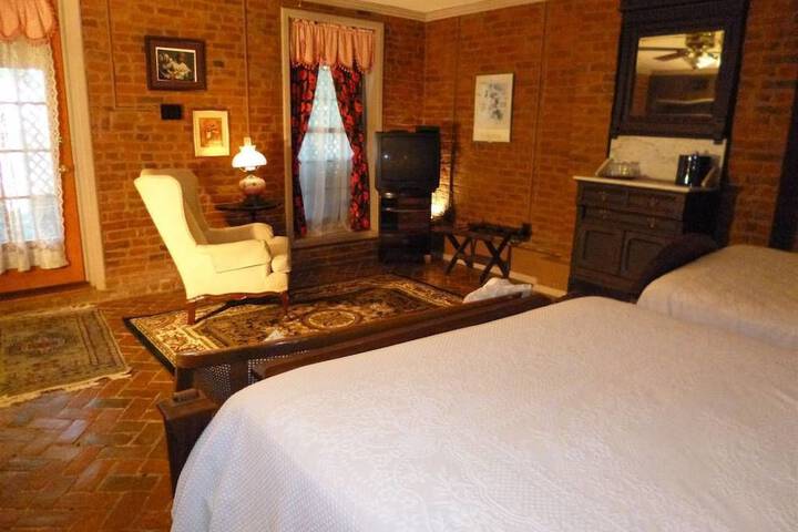 Room 17 of 109
