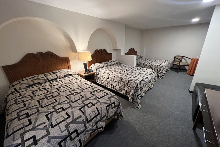 Room 3 of 17