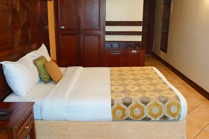 Room 22 of 110
