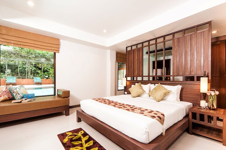 Room 14 of 82