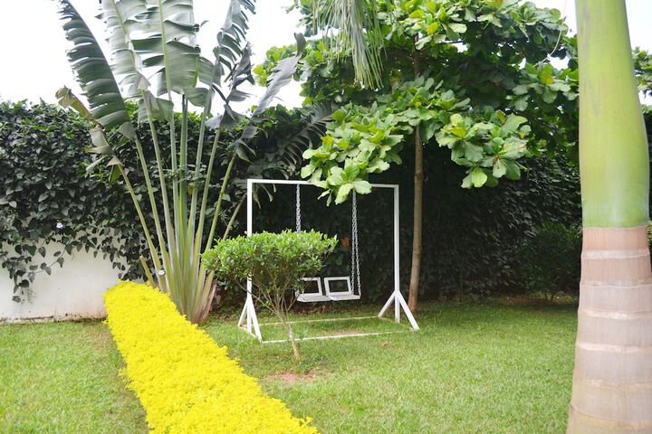 Hotel Exterior 31 of 37