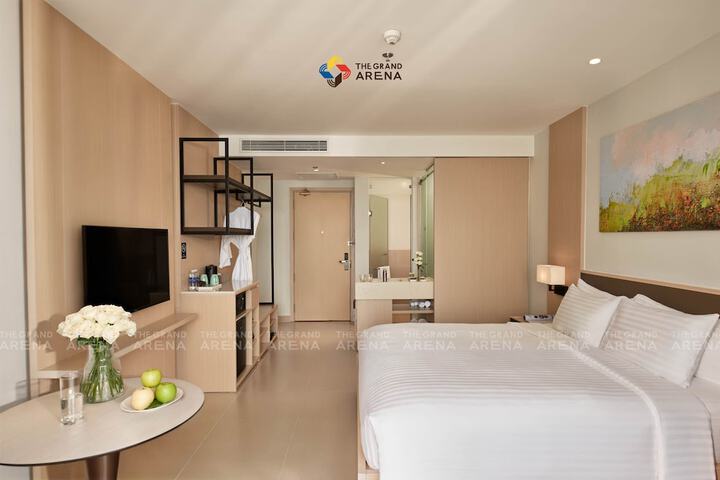 Room 7 of 42