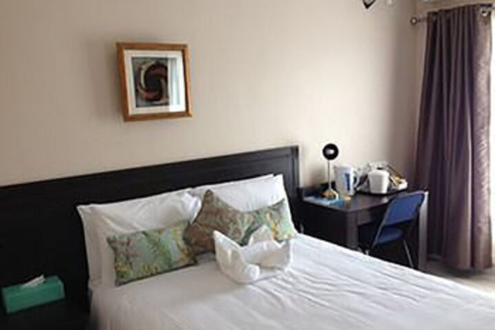 Room 6 of 47