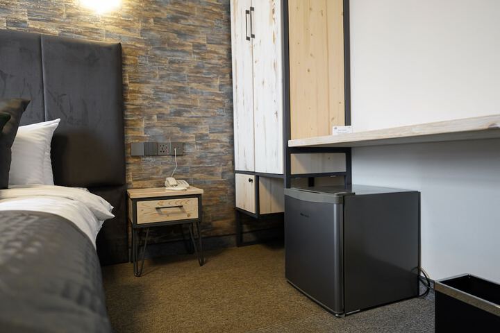 Room 36 of 209