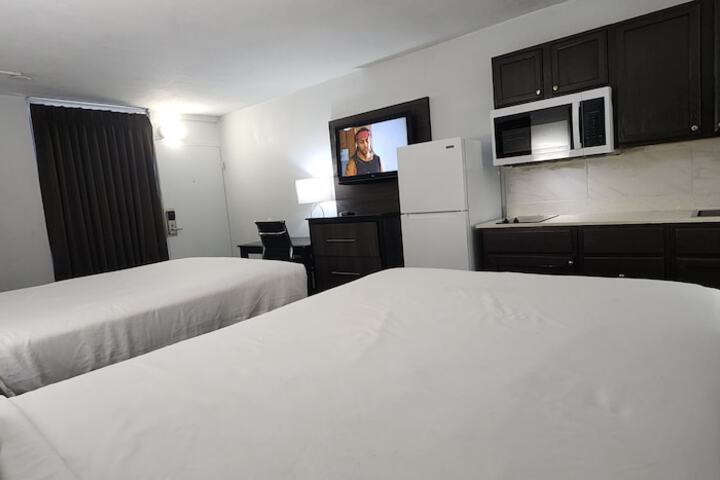 2 Double Beds Accessible (7 of 11)