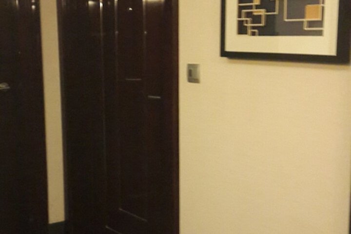 Room 16 of 35
