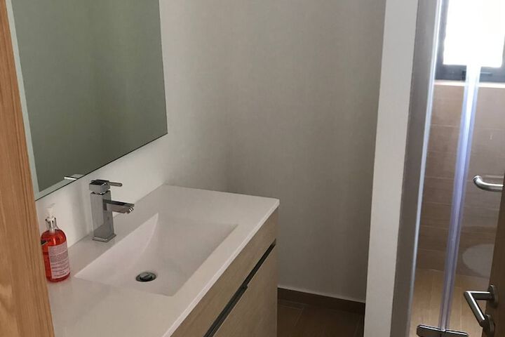 Room 16 of 57