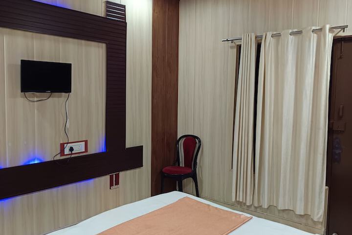 Room 7 of 15