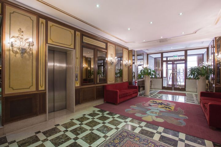 Lobby Photos