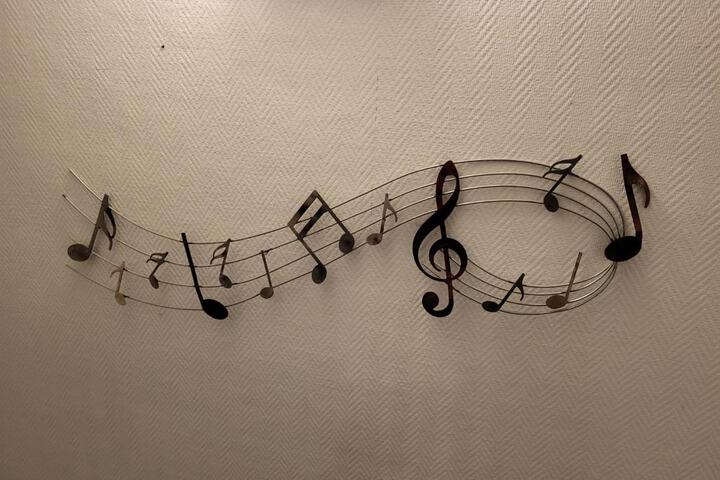 Photo 8