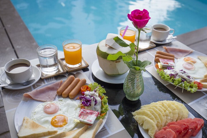 Breakfast/Coffee Service 44 of 58