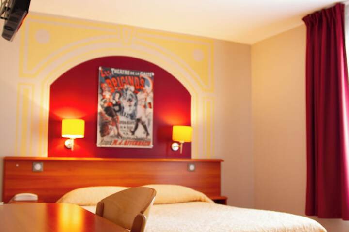Room 12 of 29