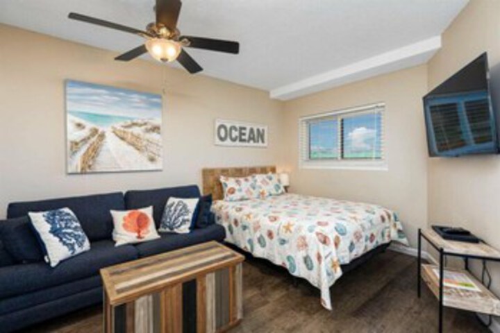 Room 140 of 152